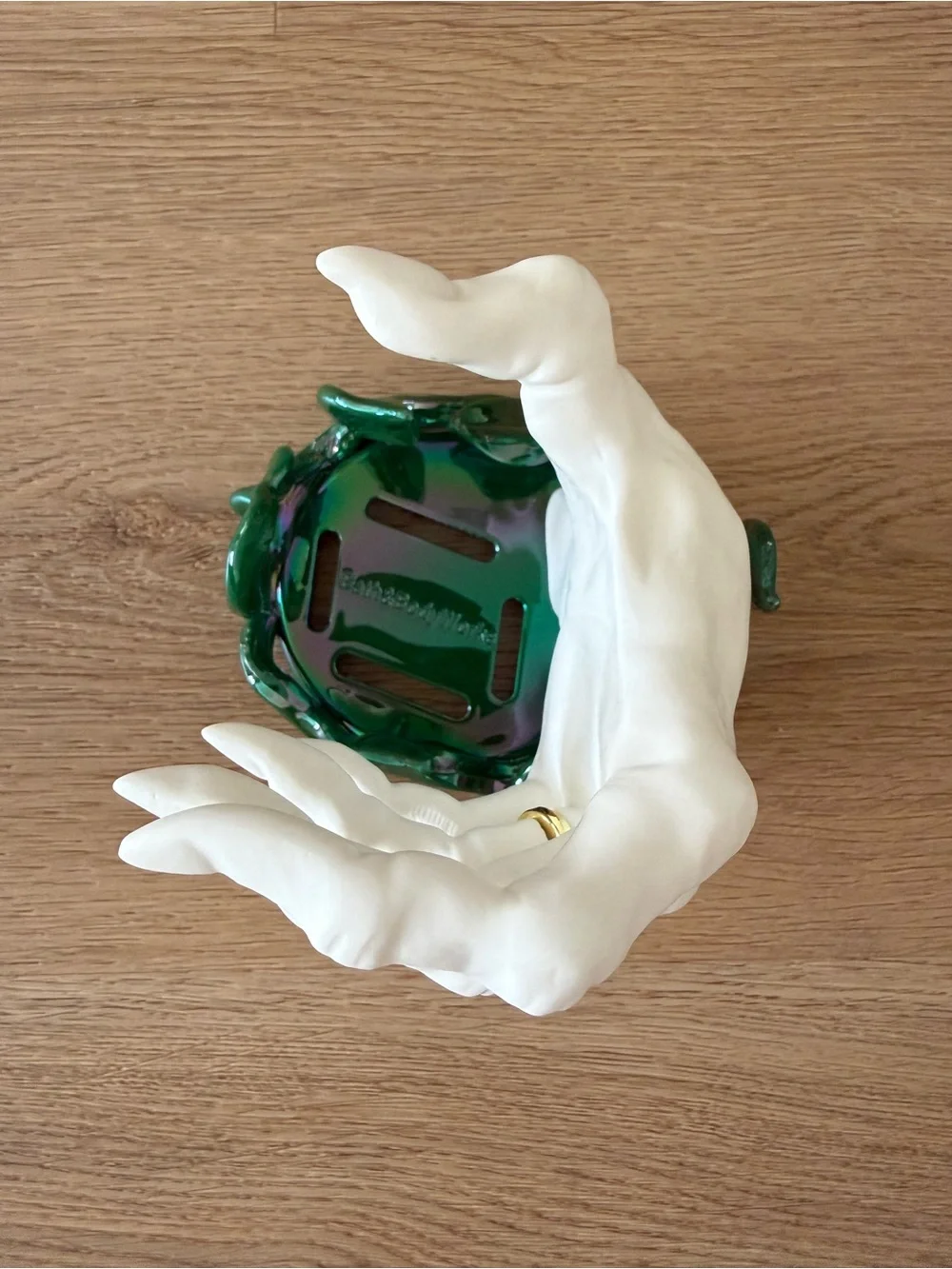 Bath & body works Witch hand foaming soap holder